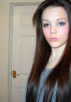 20-летняя брюнеточка - девушка снимает на камеру свой горячий секс 2 фотография