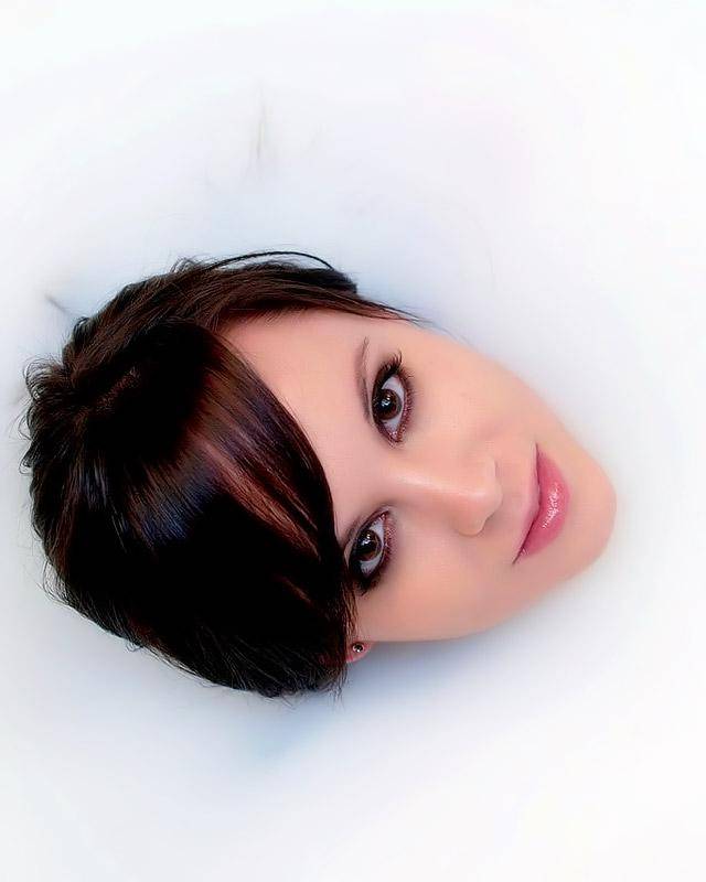 Ванна спермы для неопытной милашки 2 фотография