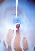 Облила себя молоком на стоге сена 11 фотография