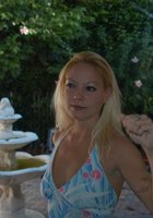 Добрая блонди отдалась по просьбе 1 фотография