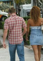 Помог выбрать трусики и поимел 3 фотография