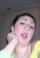 Любовница с волосатой киской делает селфи 20 фотография