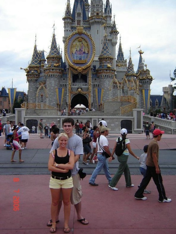 Прогулка закончилась сексом с рукой 1 фотография