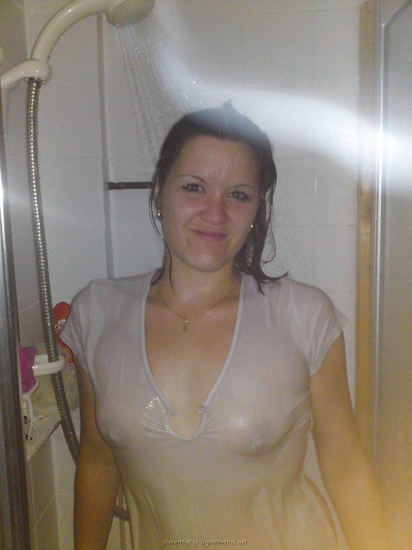 Баба в белье хочет трахнуть себя самотыком в вагину 22 фотография