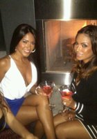 Красивые потаскушки любят веселиться на вечеринках 4 фотография