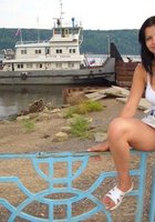 Баловницы не надевают под юбку трусики выходя на улицу 12 фотография