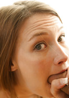 Распутница Sophia Wilde делает глубокий минет и получает сперму в рот 13 фотография