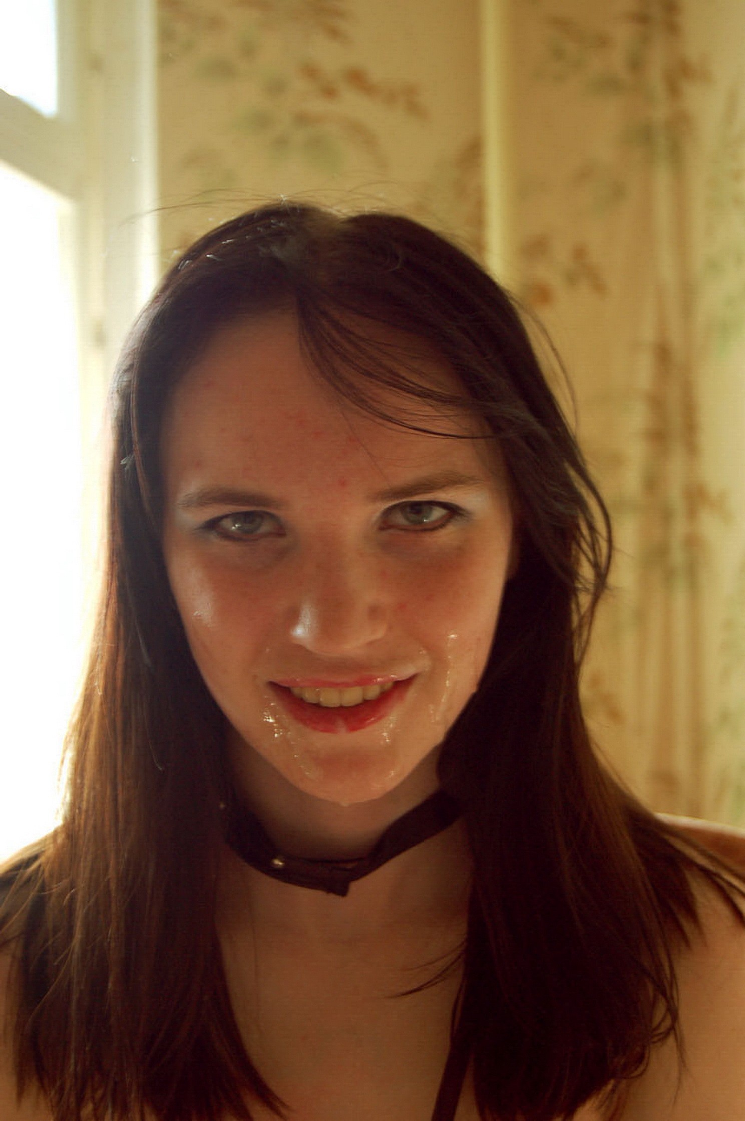 Парень поимел девку во влагалище и кончил на лицо 16 фотография